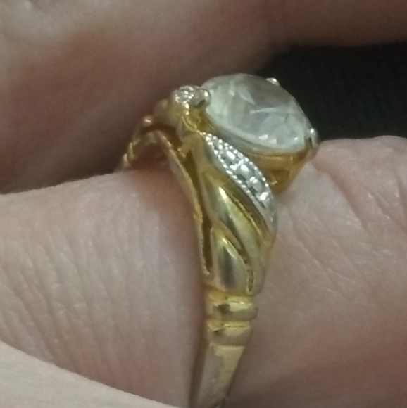 14K HGE  Lind Ring - Picture 2 of 6